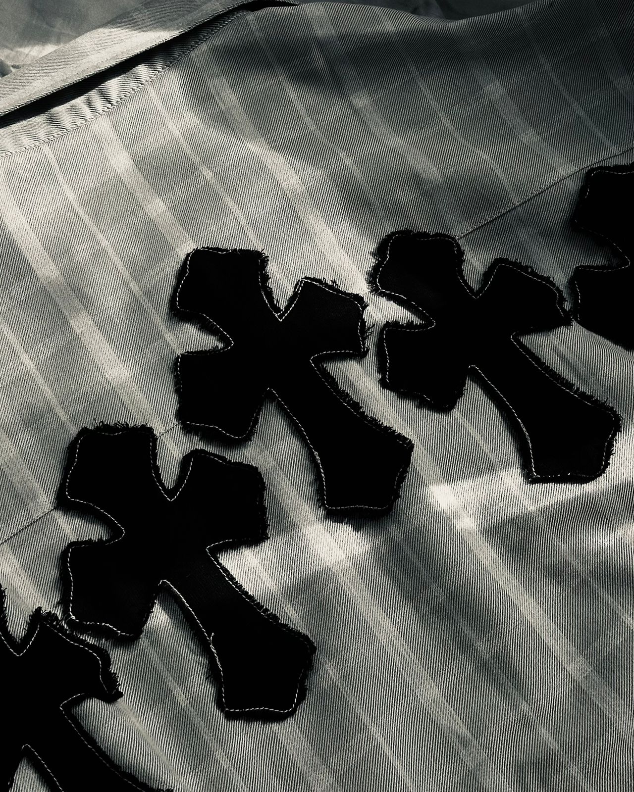 Cross Over Stripes Shirt – Off White